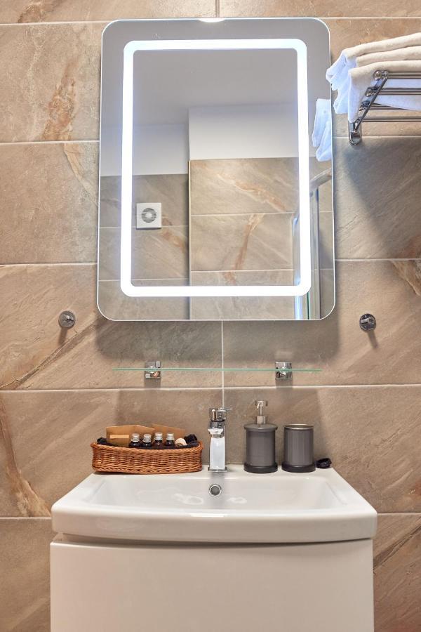 Opal Luxury Apartment 92 Spa N Pool Beach Resort Navodari Exterior photo