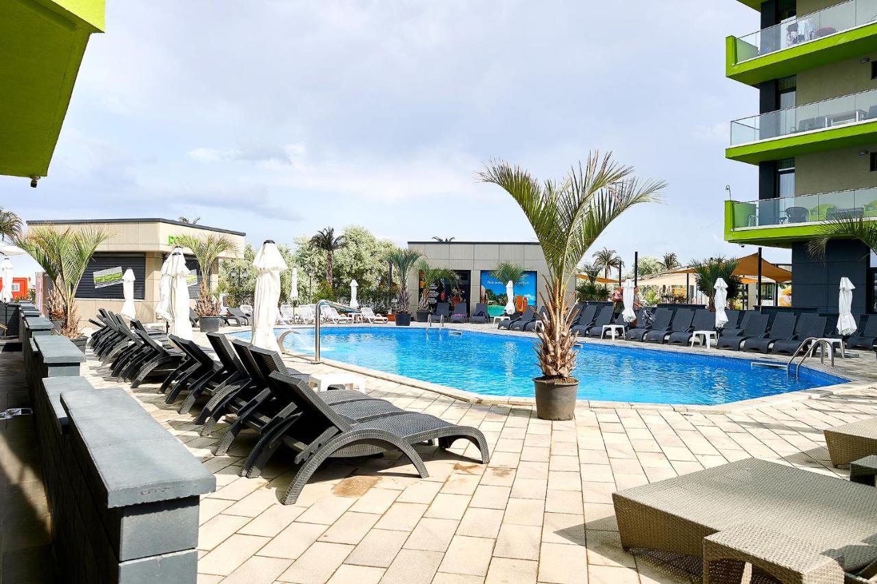 Opal Luxury Apartment 92 Spa N Pool Beach Resort Navodari Exterior photo