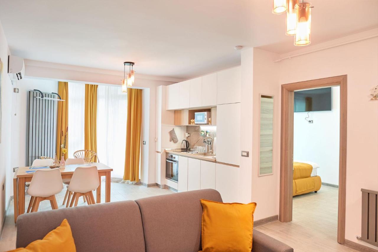 Opal Luxury Apartment 92 Spa N Pool Beach Resort Navodari Exterior photo